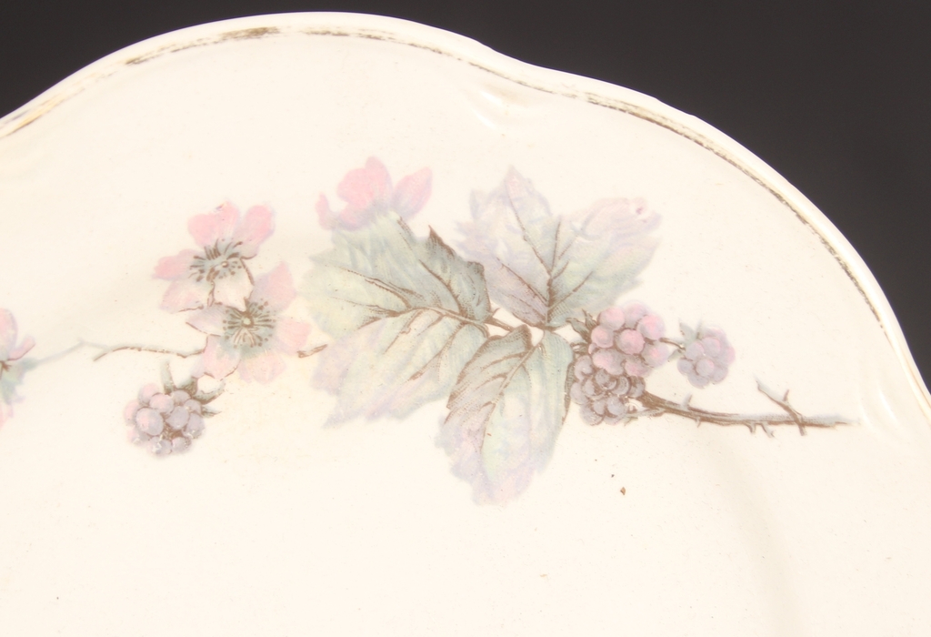 Faience plate