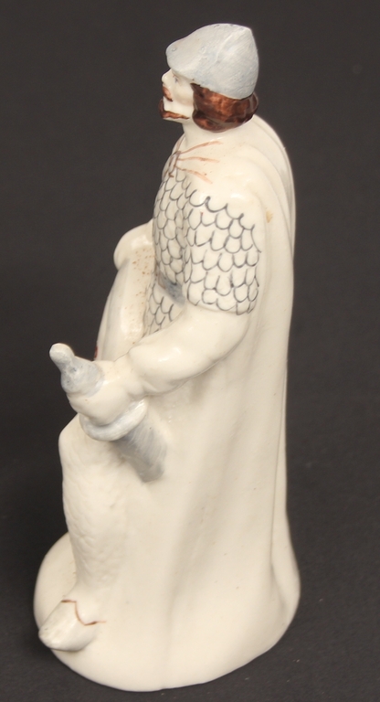 Porcelain figurine 