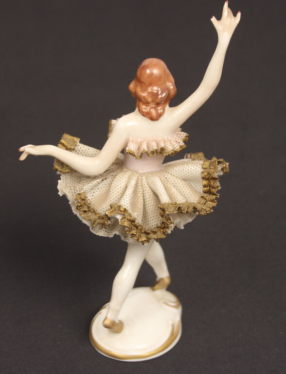 Porcelain figurine 