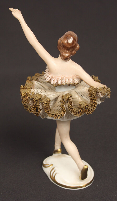 Porcelain figurine 