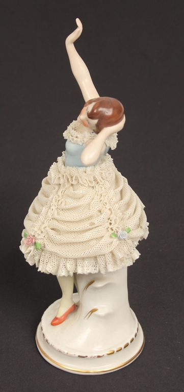 Porcelain figurine 