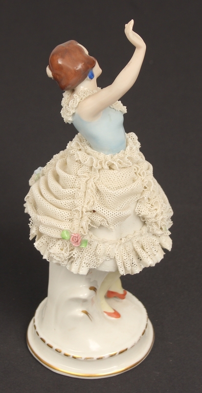 Porcelain figurine 