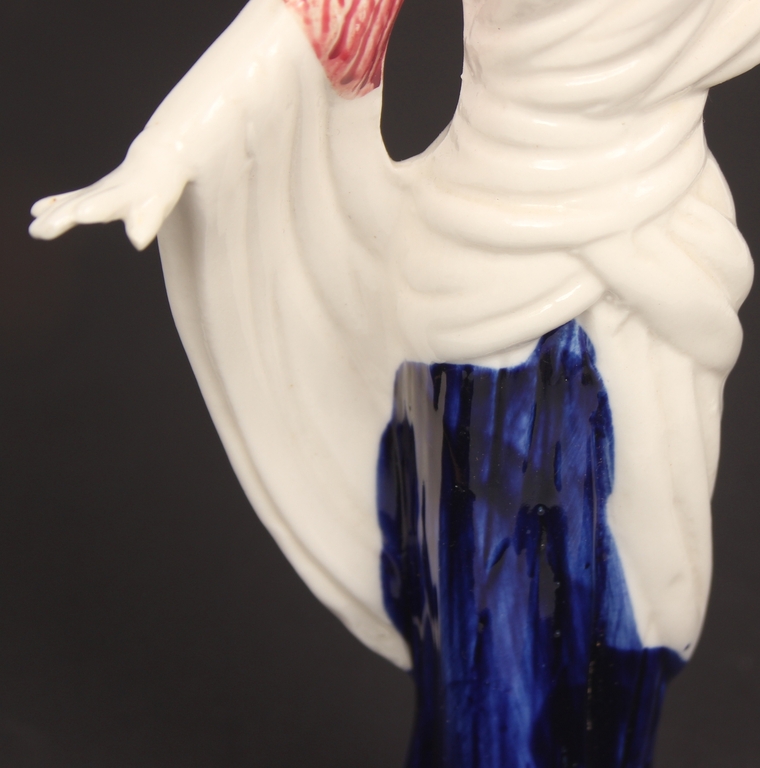 Porcelain figurine 