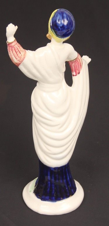 Porcelain figurine 