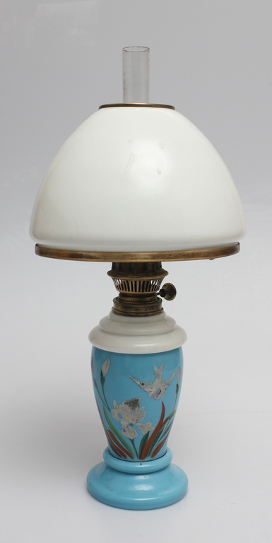 Kerosene lamp