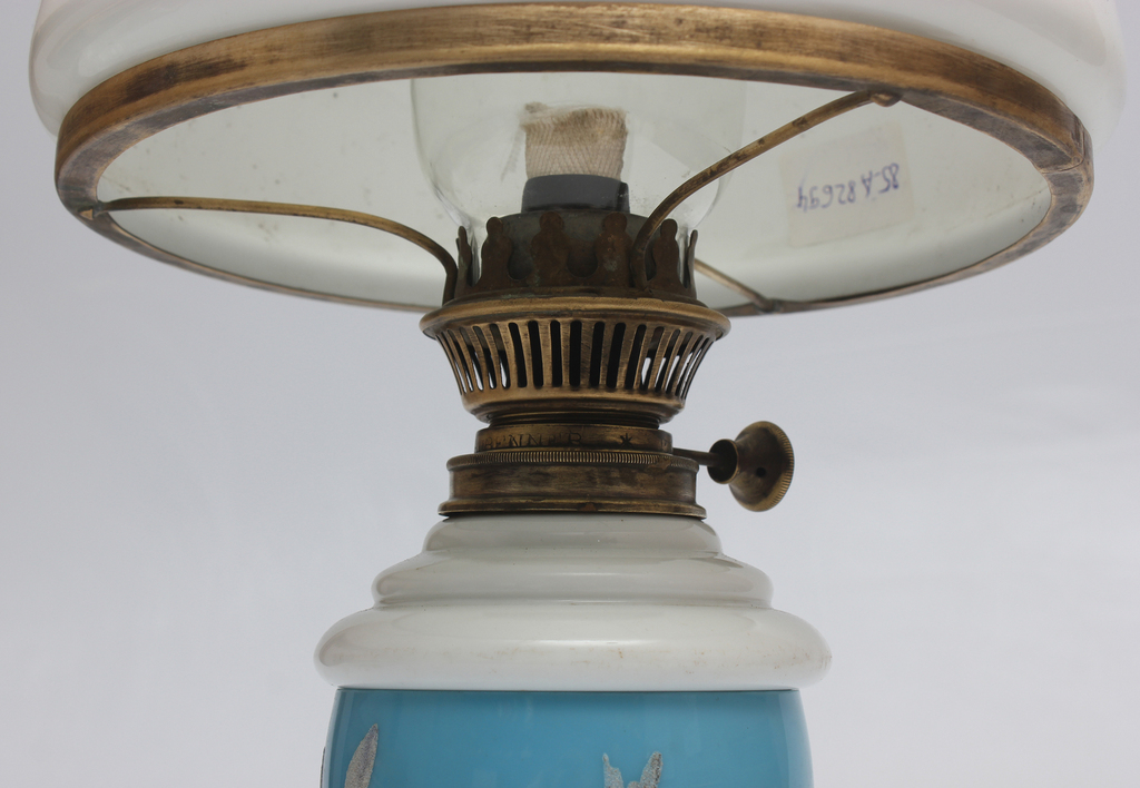 Kerosene lamp