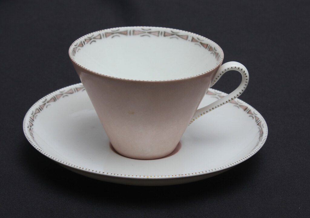 Porcelain cups with saucers 