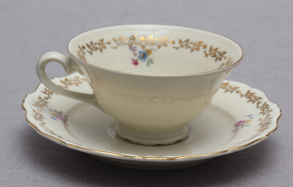 Porcelain cup with saucer