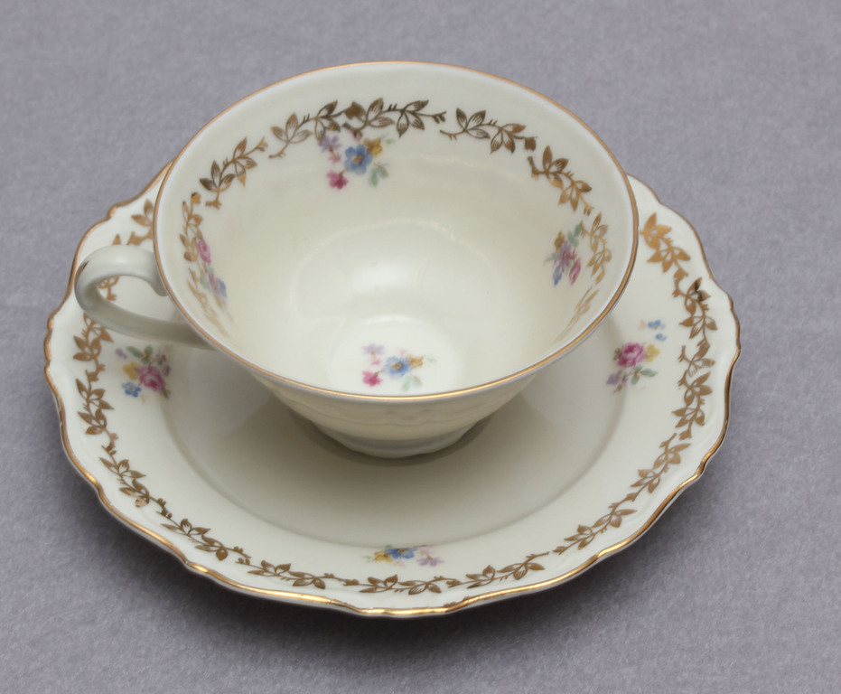 Porcelain cup with saucer