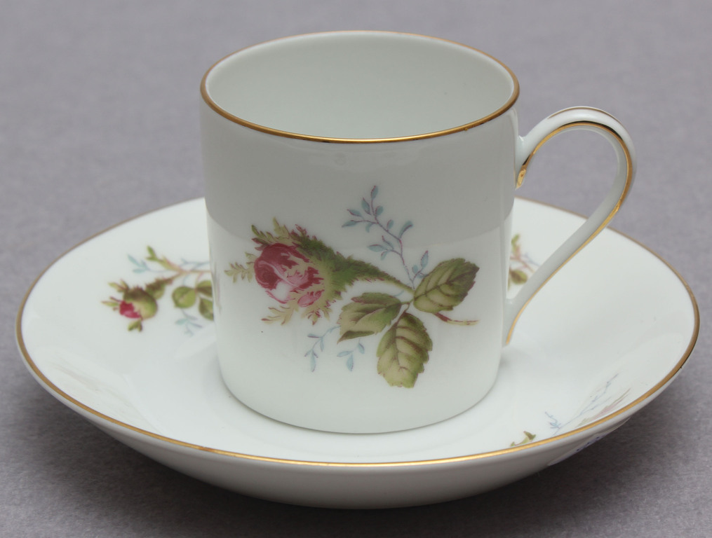 Porcelain cup with saucer