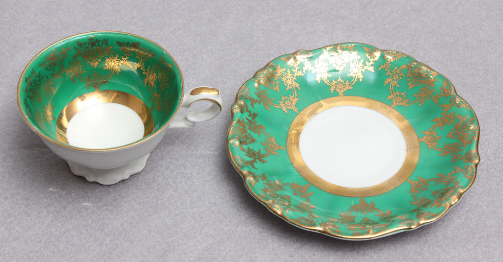  Porcelain cup with saucer