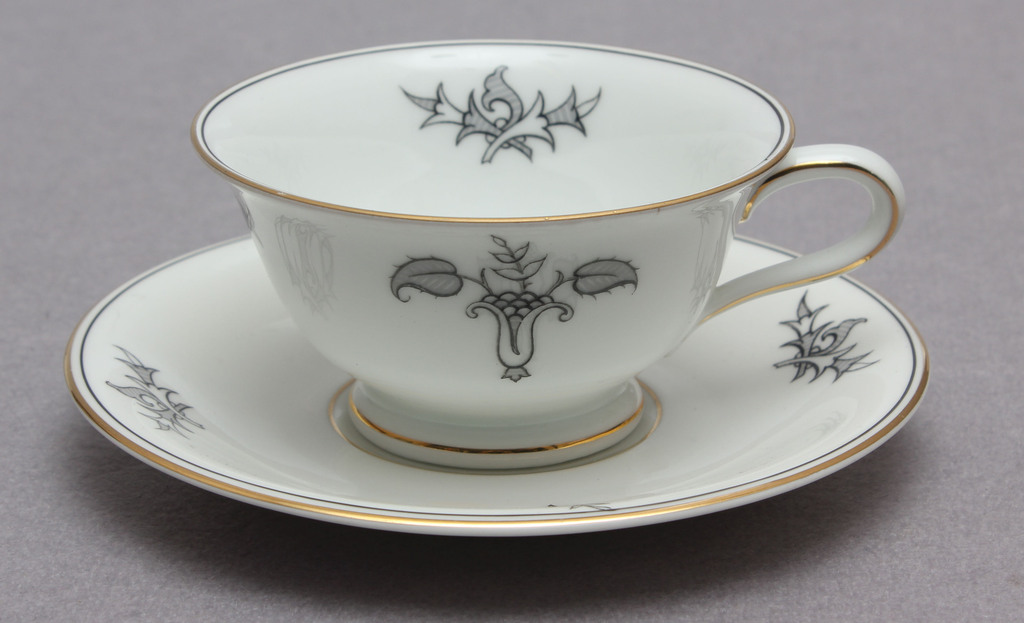  Porcelain cup with saucer