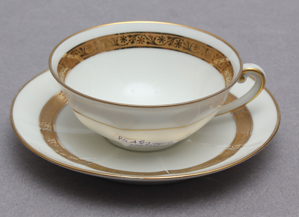  Porcelain cup with saucer