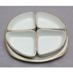 Porcelain serving dishes set 1+4