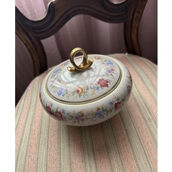 Bavaria Jaeger - Porzellan sweets container with a cap, made in a beautiful design