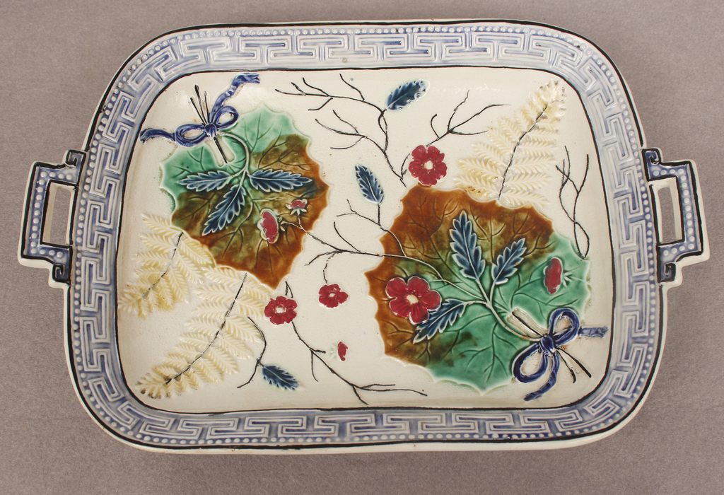 Kuznetsov faience serving dish 