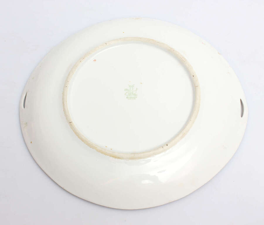 Kuznetsov porcelain serving plate with flower decoration