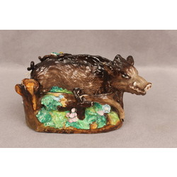 Kuznetsov porcelain vessel wild boar