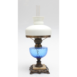 Kerosene lamp