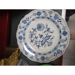 Meissen porcelain serving plates 