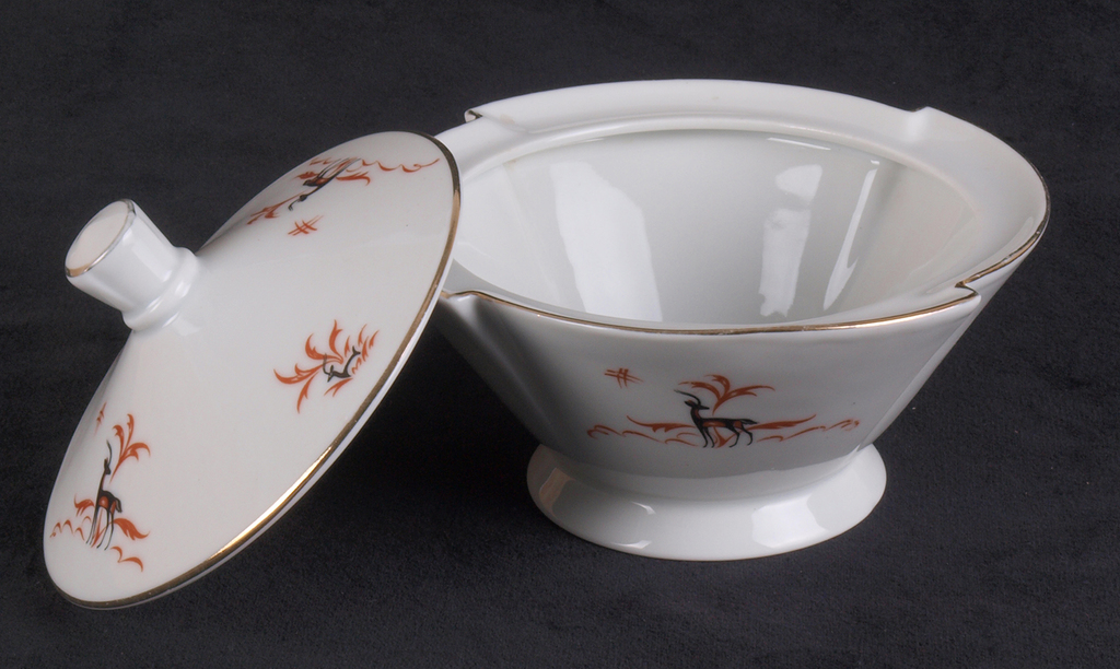 Porcelain bowl for jam with saucers (6 pcs.)