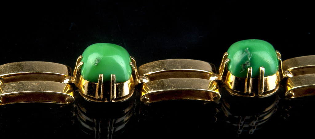 Golden bracelet with turquoises